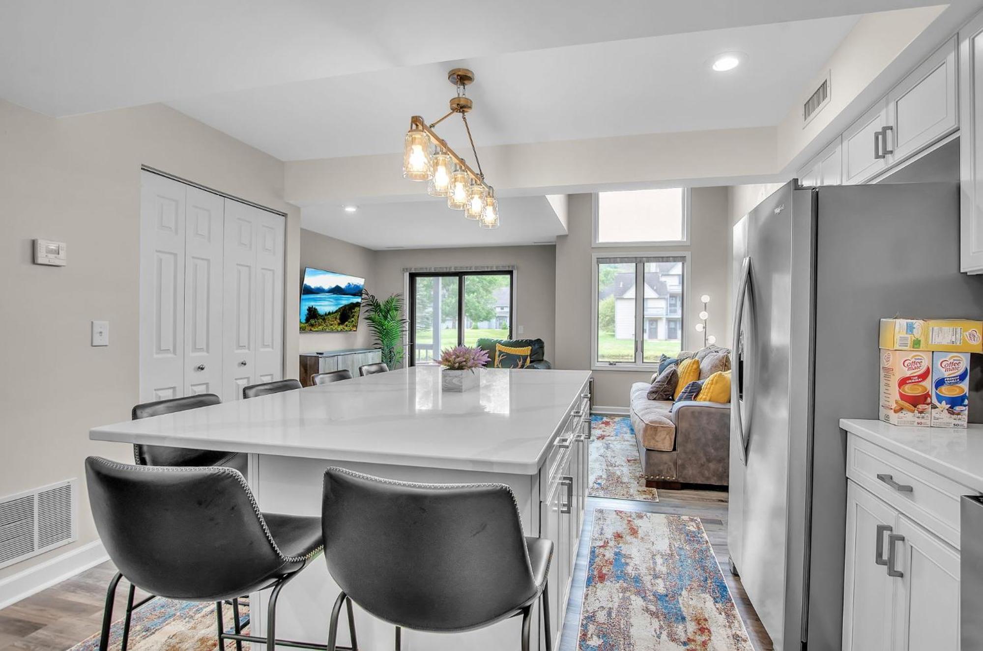 Family Townhouse With Fireplace 엘리콧빌 외부 사진